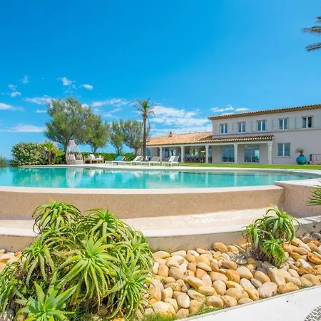 With Helipad, Sauna And Infinity Pool וילה סן טרופז