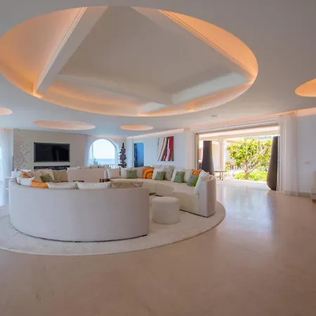 With Helipad, Sauna And Infinity Pool *